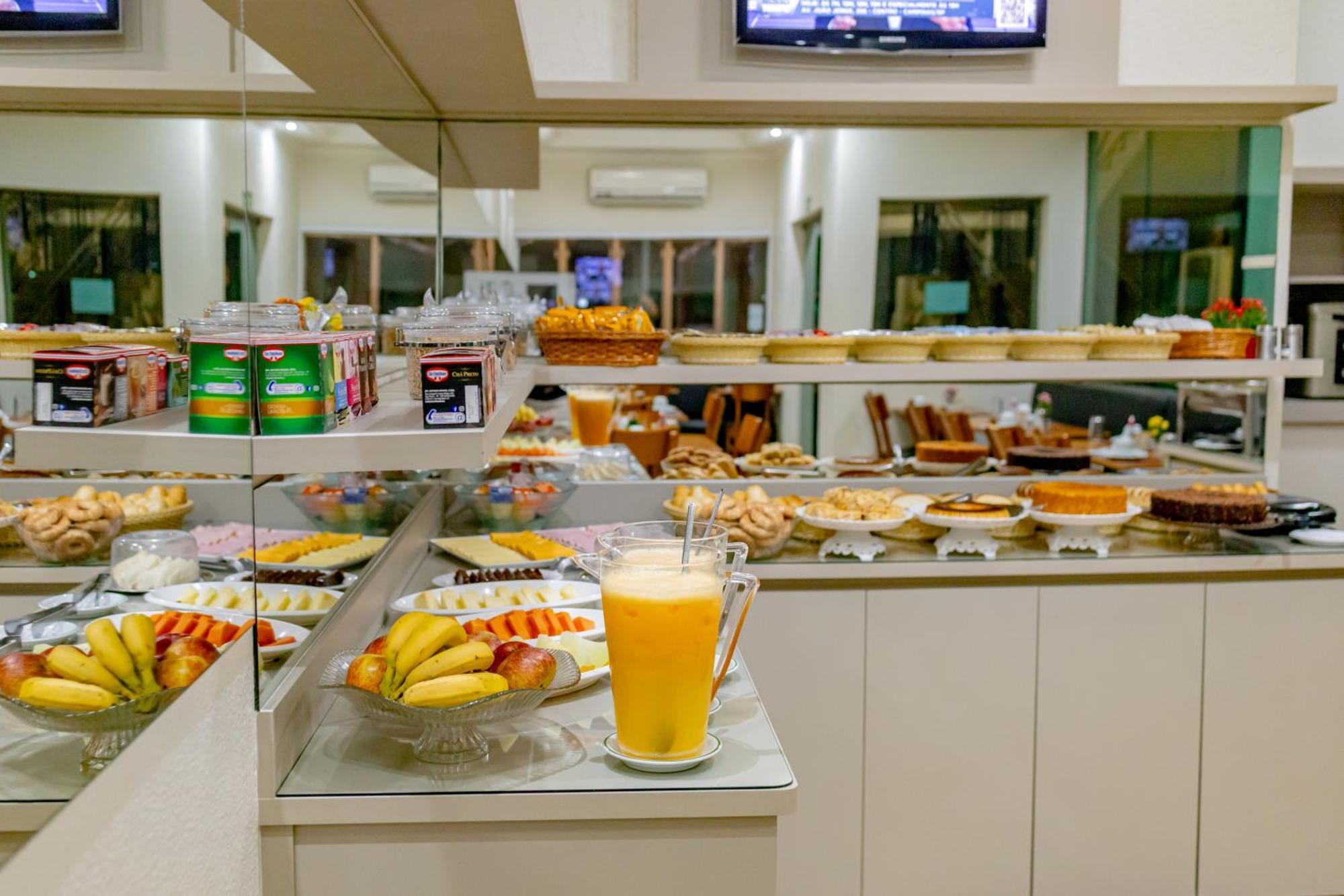 Hotel Villa De Holanda Holambra Kültér fotó